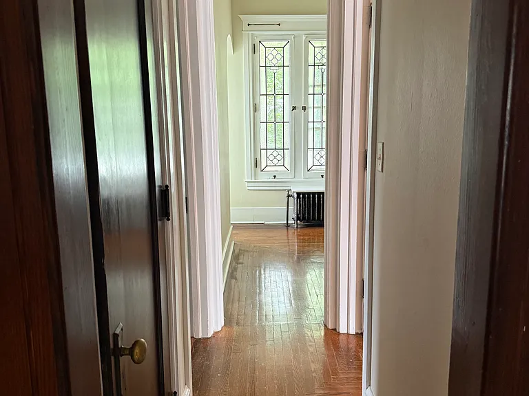 2110 W Walnut St #B — Photo 8