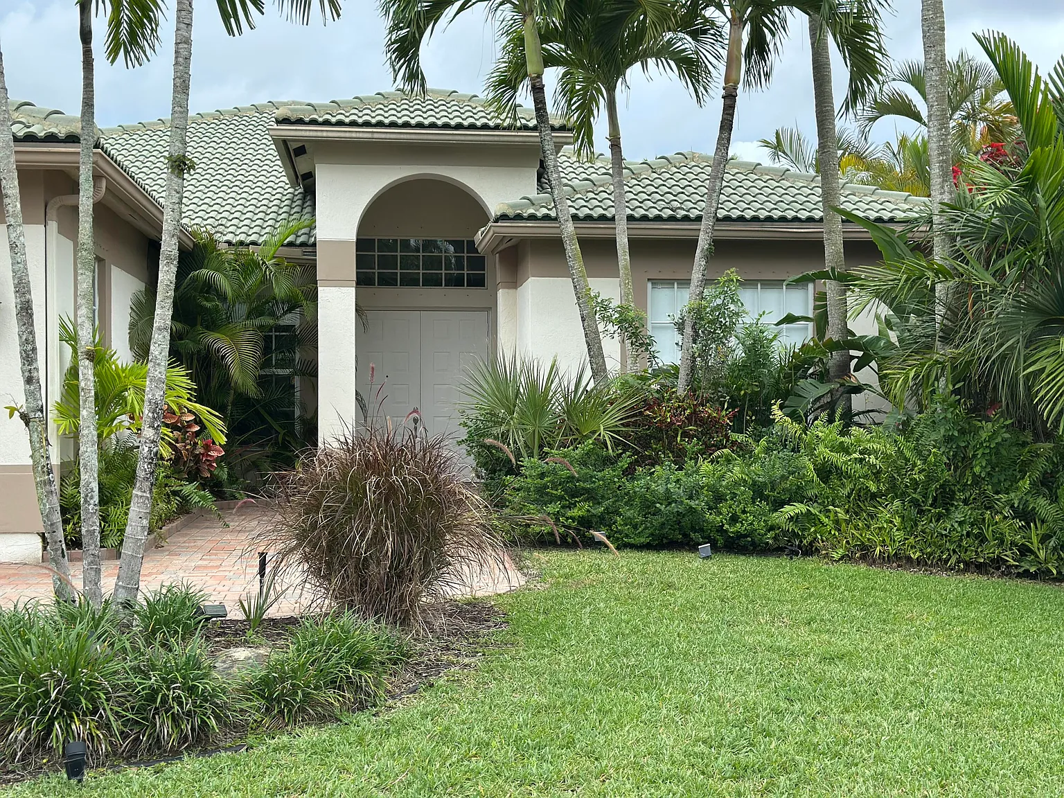 Studio, 3.0 bath, 2821 sqft, $9,500 — Photo 4