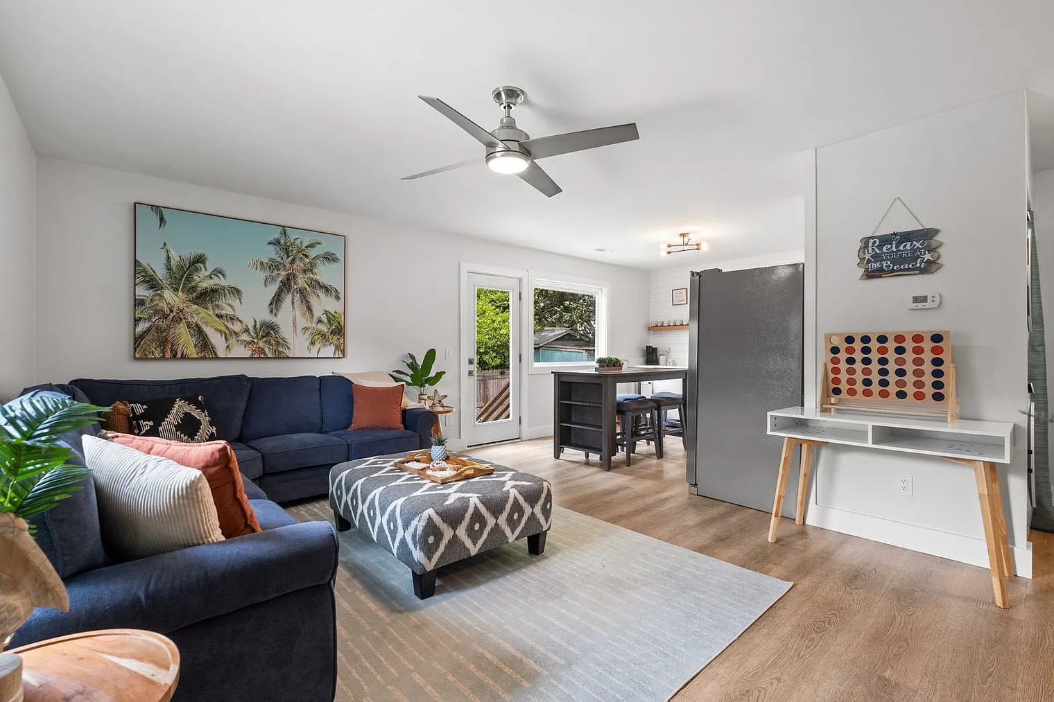 2 bed, 1.0 bath, 796 sqft, $3,080 — Photo 1