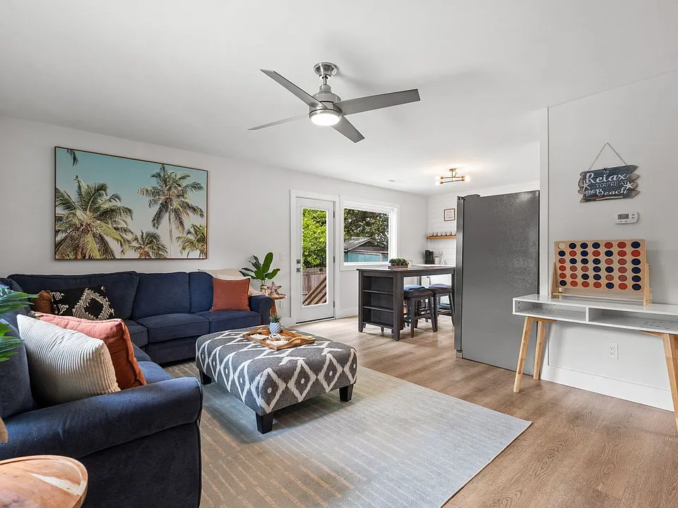 318 Charlotte Ave #ID1609065P