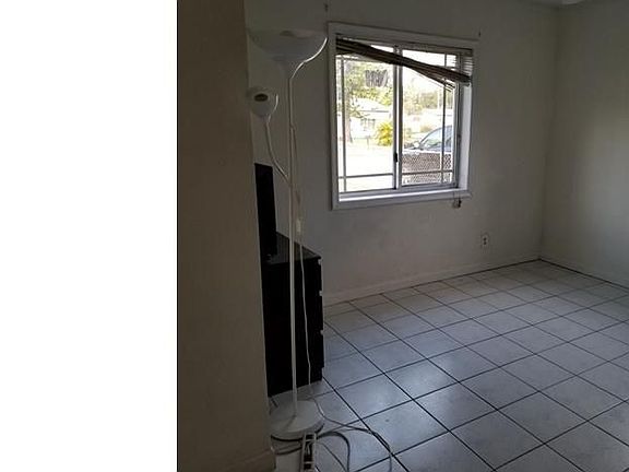 5th image of 6410 SW 15th Ct