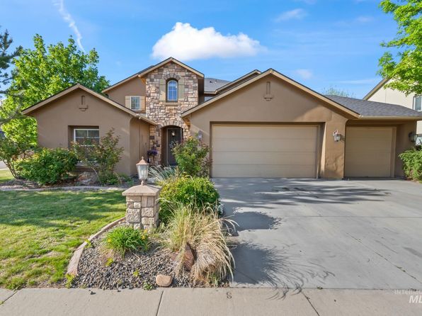 4712 W White Birch Dr, Meridian, ID 83646