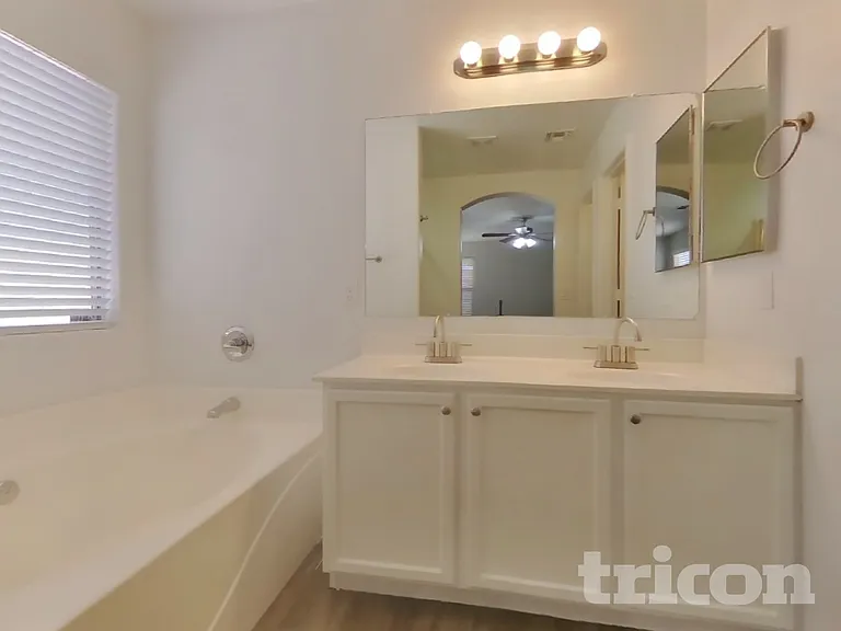 12613 W Indianola Ave — Photo 8