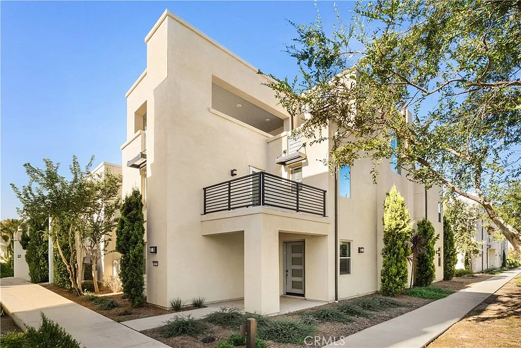 4 bed, 2814 sqft, $6,500 — Photo 3