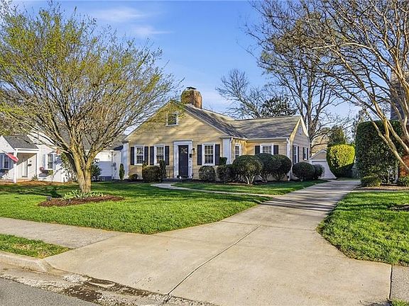 3rd image of 2335 Westover Dr