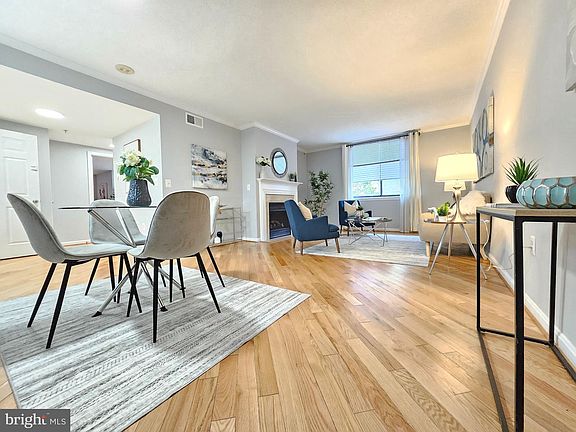 2nd image of 3835 9th St #102W