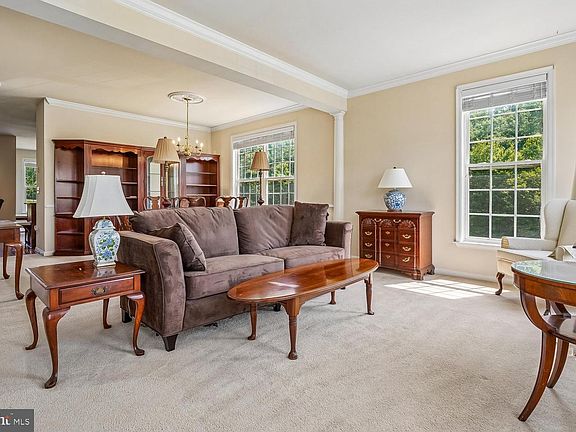 3rd image of 2160 Armitage Ct