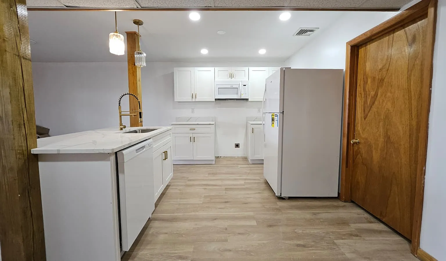 1 bed, 700 sqft, $1,700 — Photo 1