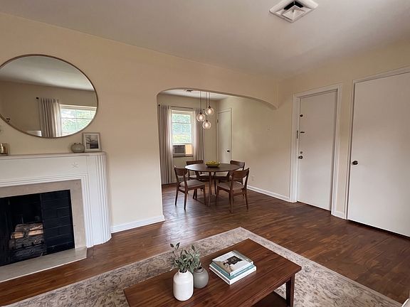 Living Room & Dining Area w/ AI Furniture