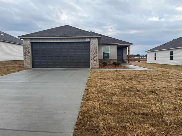 5152 Red Fox Trl, Bauxite, AR 72011