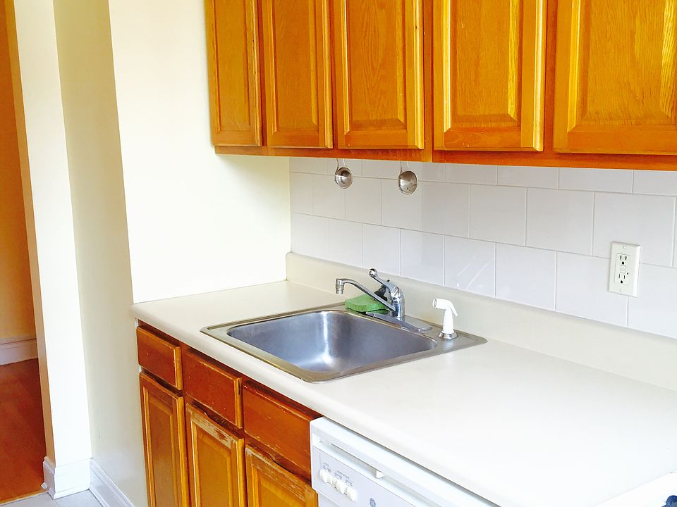 1st image of 12032 83rd Ave APT 2B