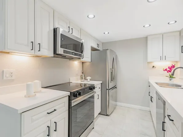 891 W California Ave Unit M, Sunnyvale, CA 94086