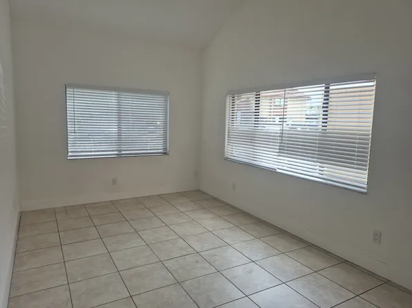 857 W 41st St, Hialeah, FL