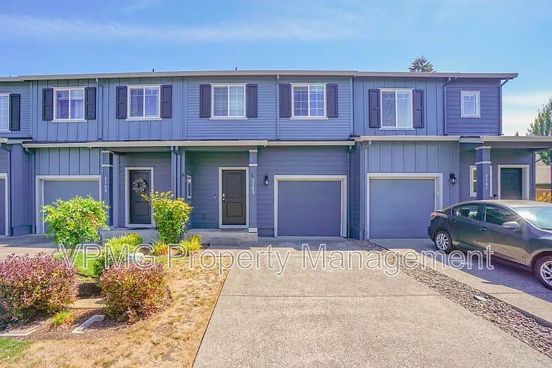 2105 NE 118th Pl