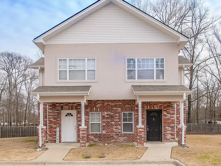1224 Sadie Dr #1 — Photo 1