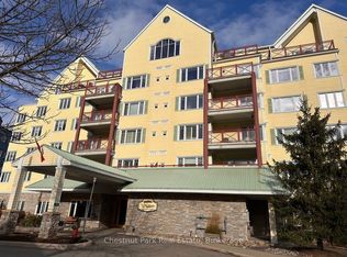 110 Steamship Bay Rd #601, Gravenhurst, ON P1P1Z9