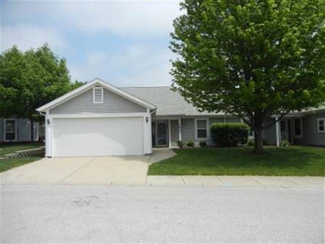 1st image of 1823 Twin Oaks Ln