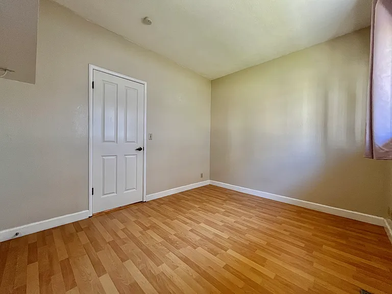 463 Sea Horse Dr — Photo 20
