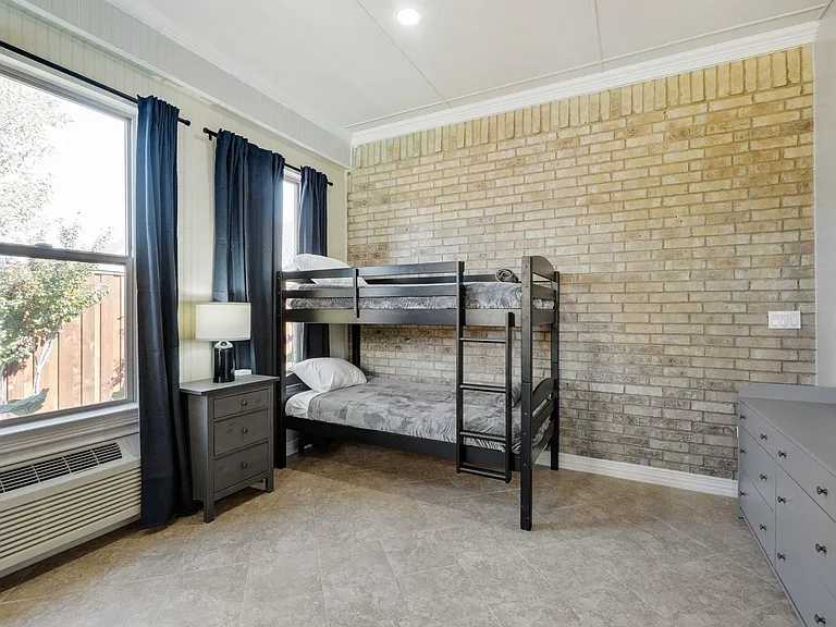 621 Wildcat Way — Photo 40