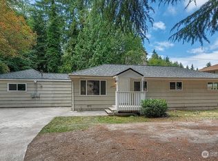 22910 Edmonds Way, Edmonds, WA 98020