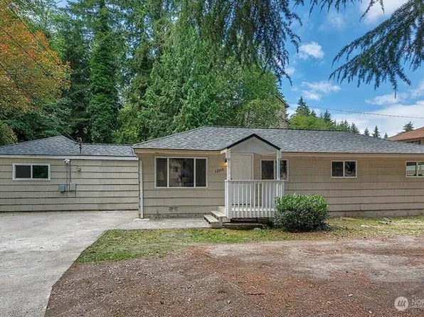 22910 Edmonds Way, Edmonds, WA 98020