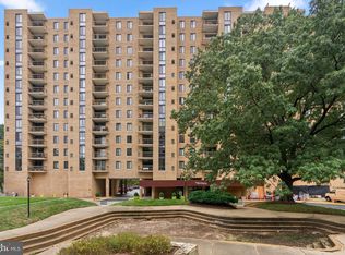 4500 S Four Mile Run Dr APT 202, Arlington, VA 22204