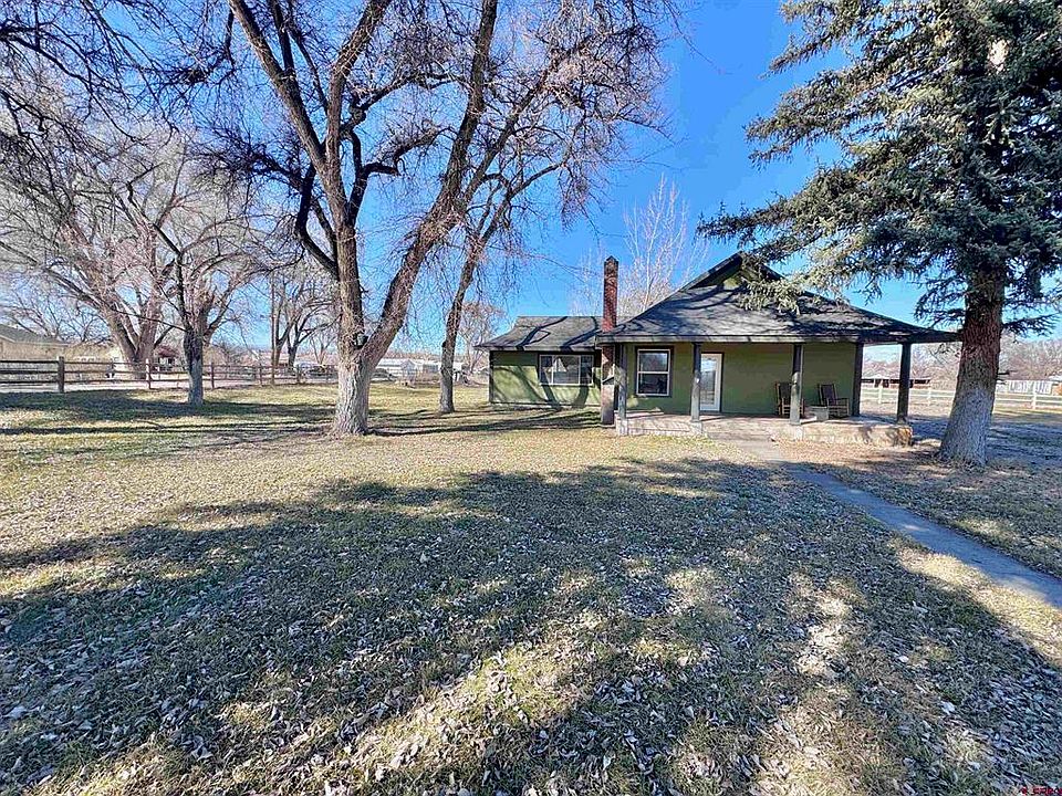 1st image of 725 6400 Road