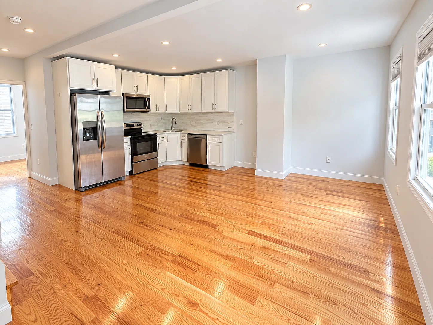 2760 Bainbridge Ave — Photo 3