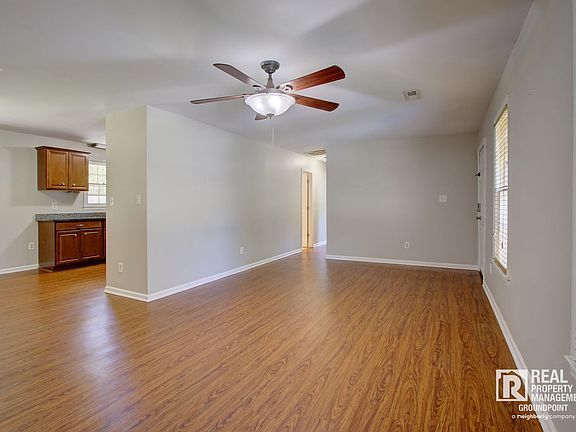 5th image of 125 Tiffany Ln