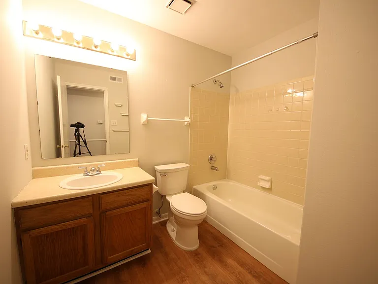 2337 Sandalwood Creek Ct #D — Photo 13