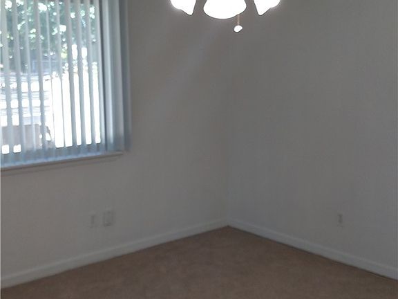 4th image of 14913 W Thorne Ln SW