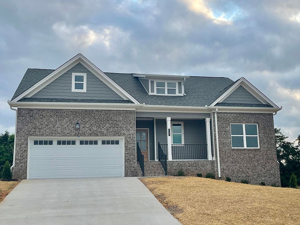 1st image of 147 Carolina Ln NE #3