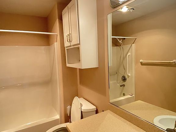 5th image of 816 Pavilion Pl