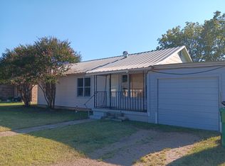 705 Fillmore St, Mc Gregor, TX 76657