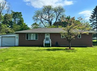 77 Dikeman Rd, Pittsford, NY 14534