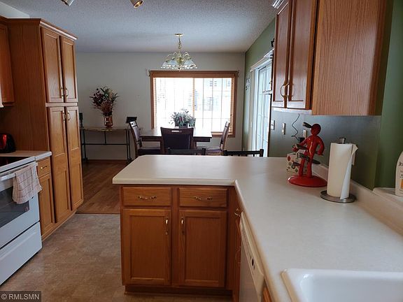 5th image of 10031 Pleasure Creek Cir NE