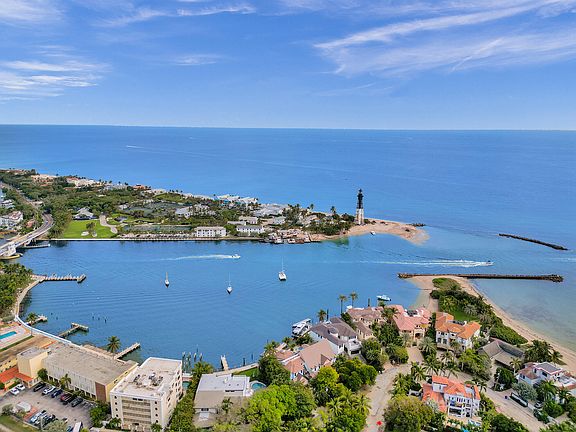 2nd image of 3204 Robbins Road