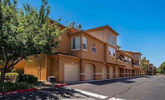 4th image of 1900 Danbrook Dr Unit 1325