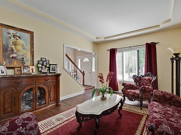 5th image of 729 Caitlin Ct
