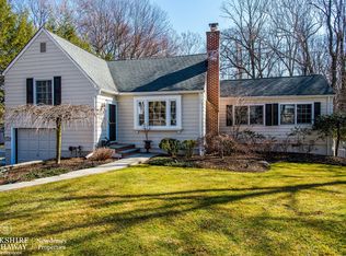 120 Coleman Ave, Chatham, NJ 07928