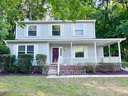 103 E Charing Cross Photo 1