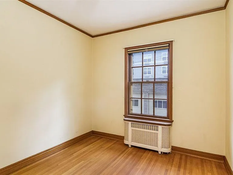 2306 Kendall Ave — Photo 10