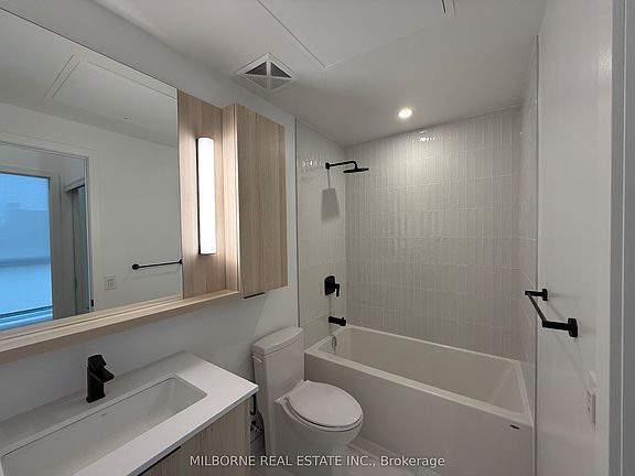 4th image of 5 Defries St #101