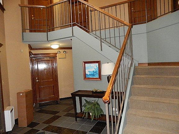 2nd image of 108 White Oak Ct APT 8