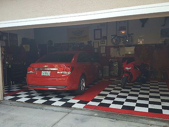 2.5 Car Garage - Heat/Cool
