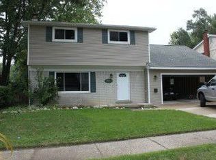 23060 Purdue Ave, Farmington Hills, MI