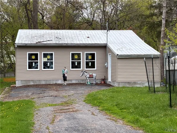 117 E South St, Groton, NY 13073