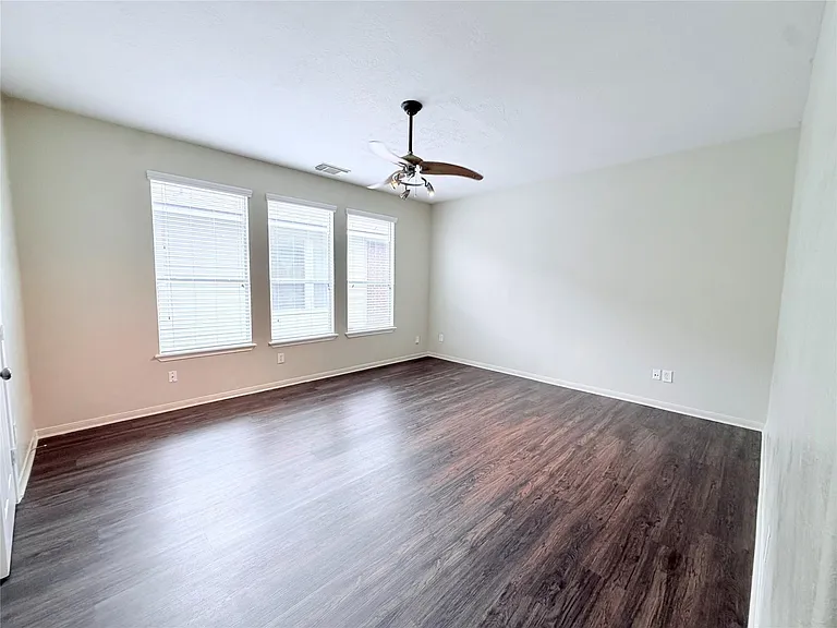7403 Bering Landing Dr — Photo 14