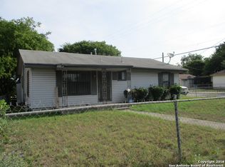 203 Iroquois St, San Antonio, TX 78211