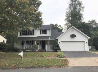 2-B Topstone Dr, Bethel, CT 06801